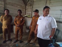 Sekda Banyuasin Tinjau Kondisi Balai Desa Karang Mulya 