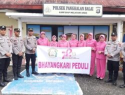 HUT Bhayangkara Ke -78, Polsek Pangkalan Balai Bagikan 50 Paket Bansos