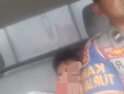 Salut, Kanit Turjawali Sabhara Tolong dan Beri Pangkuan Korban Lakalantas