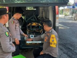 Sidokkes Polresta Manado Laksanakan Patroli Kesehatan dan Berikan Obat serta Vitamin kepada Personel Pam TPS 