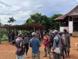 Menjaga Keutuhan dan Kedaulatan Negara, Satgas Yonif 144/JY Lakukan Patroli Patok Perbatasan RI-PNG