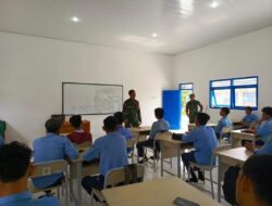 Babinsa Koramil Suak Kandis Kampanyekan Rekrutmen TNI AD di SMKN 5 Muaro Jamb
