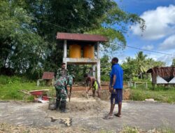 Atasi Kesulitan Masyarakat Di Perbatasan Papua, Satgas Yonif 144/JY Bantu Perbaiki Penampungan Air Warga