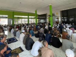 Lapas Narkotika Karang Intan Perkuat Pembinaan Kepribadian melalui Sholat Jumat
