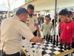 Kalapas Narkotika Karang Intan Manfaatkan Papan Catur Hasil Karya Giatja untuk Kegiatan Positif