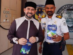 Lapas Narkotika Karang Intan Kenalkan Teh Mint Laskarin kepada Habib Ahmad Al Habsyi